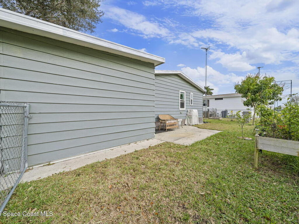 345 Avocado Drive, Barefoot Bay, FL 32976