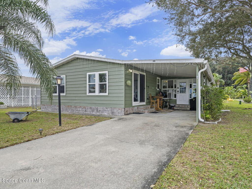 345 Avocado Drive, Barefoot Bay, FL 32976