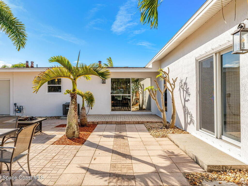 125 Algonquin Terrace, Indian Harbour Beach, FL 32937