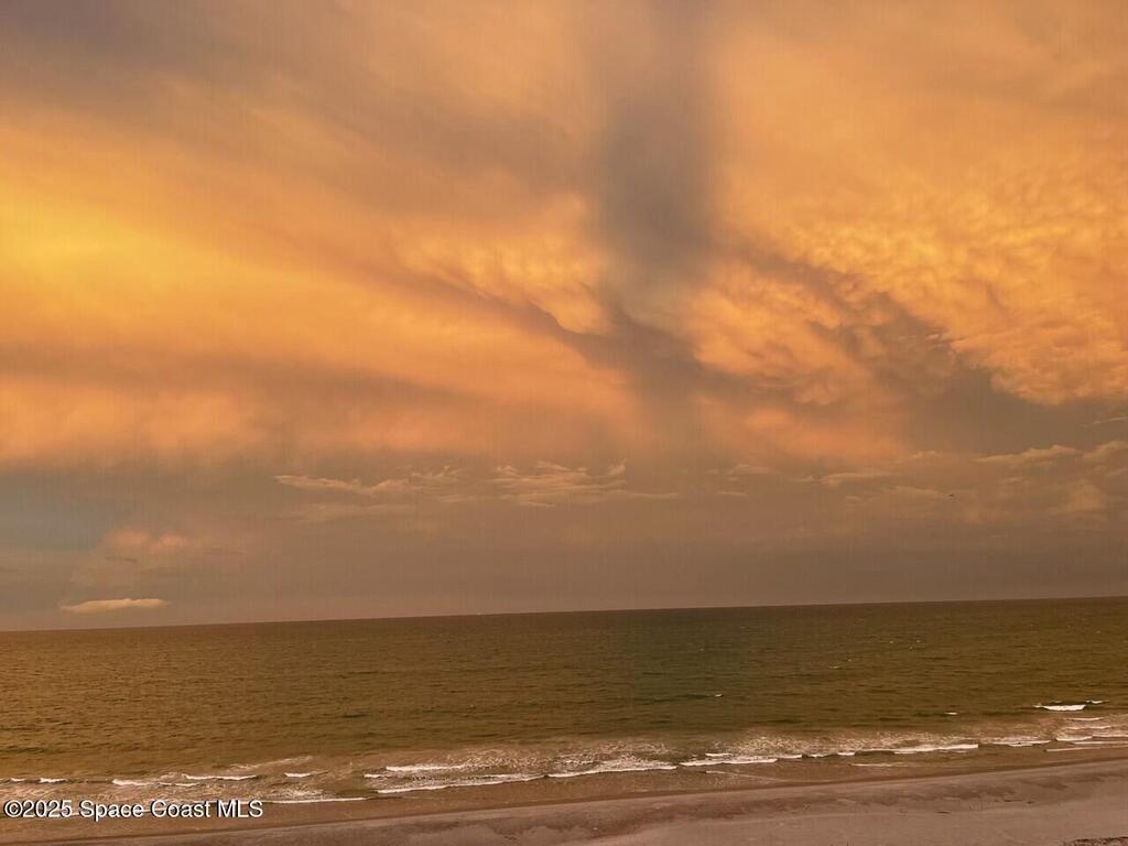 2815 S Atlantic Avenue, Cocoa Beach, FL 32931