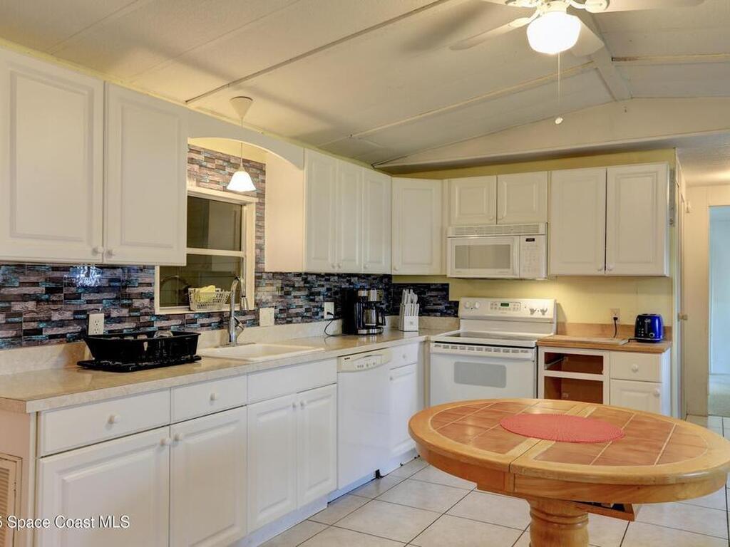 922 Bougainvillea Circle, Barefoot Bay, FL 32976