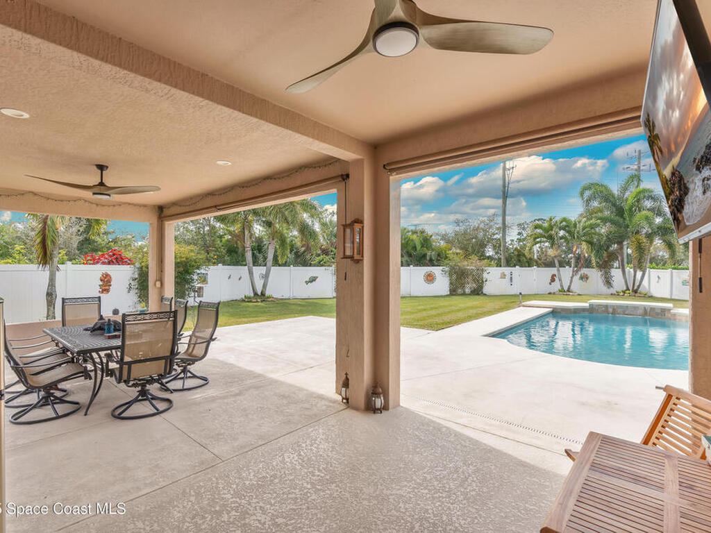 2057 Attilburgh Boulevard, Melbourne, FL 32904
