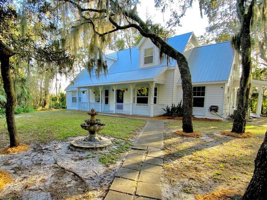 102 S Singleton Avenue, Titusville, FL 32796