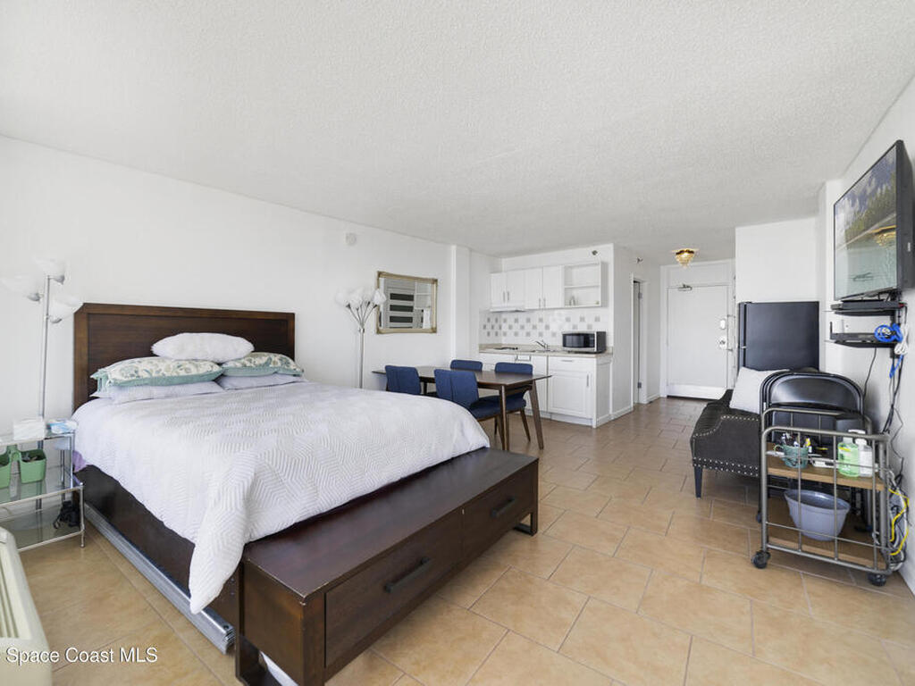 800 N Atlantic Avenue, Daytona Beach, FL 32118