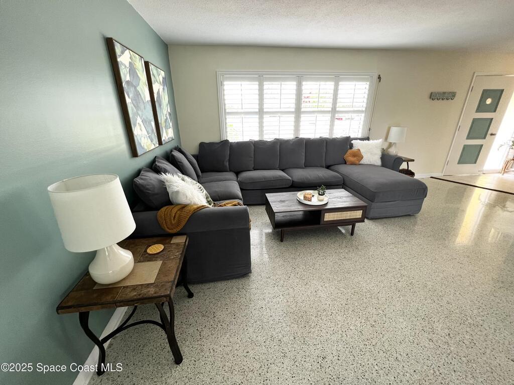 367 S Dorset Drive, Cocoa Beach, FL 32931