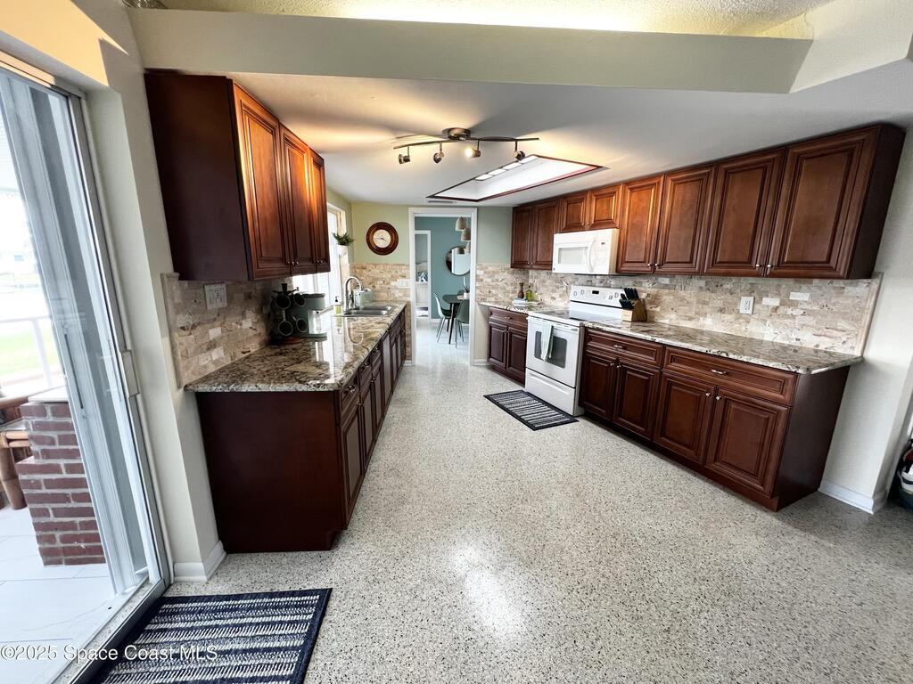 367 S Dorset Drive, Cocoa Beach, FL 32931