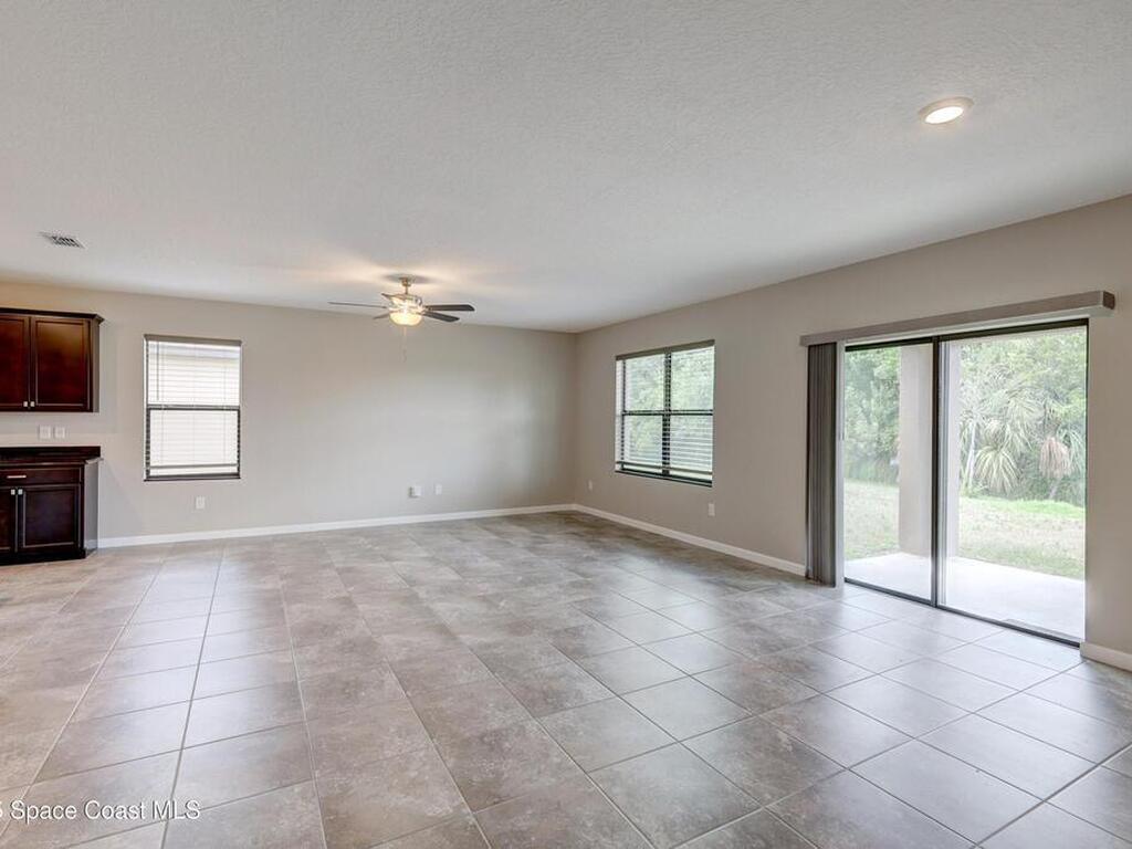 3312 Indian River Parkway, Mims, FL 32754