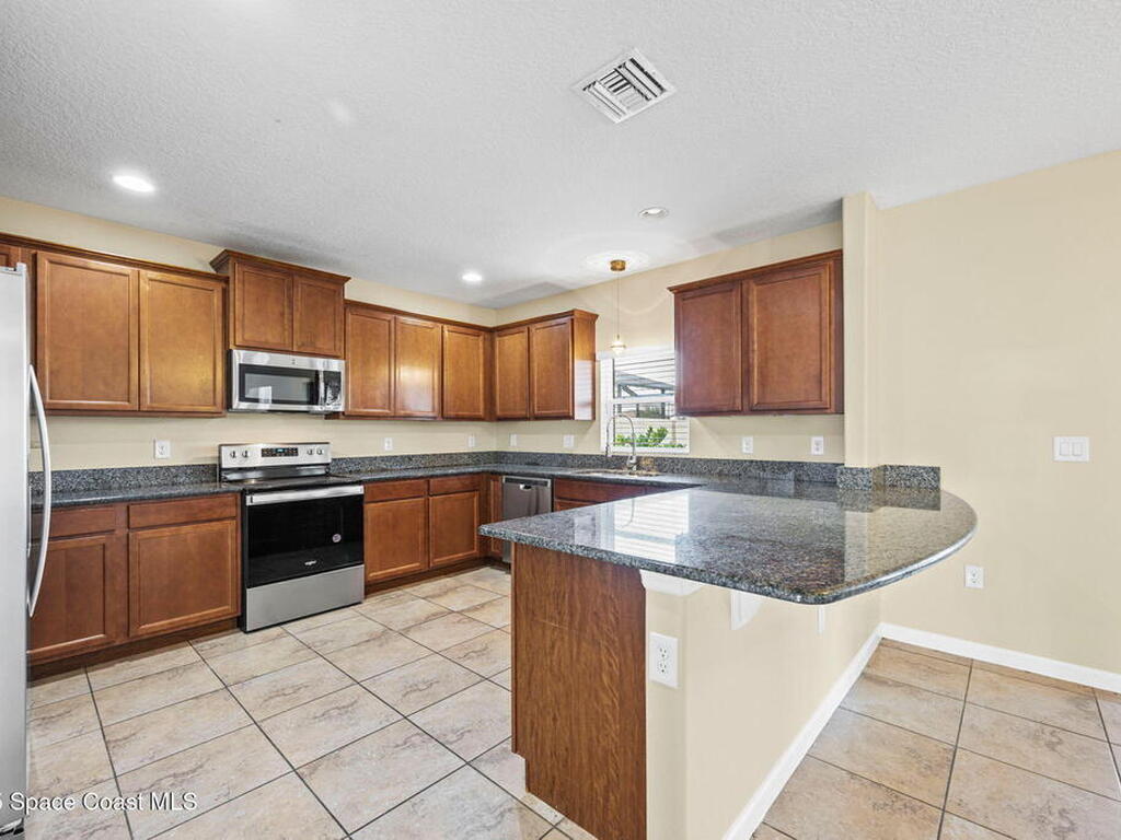 640 Fiddleleaf Circle, West Melbourne, FL 32904