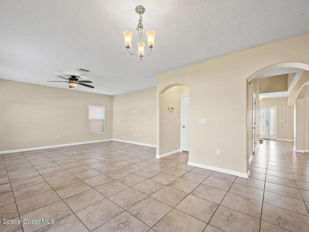 640 Fiddleleaf Circle, West Melbourne, FL 32904