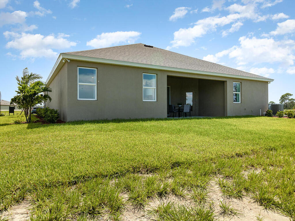 6960 Cameo Drive, Grant, FL 32949