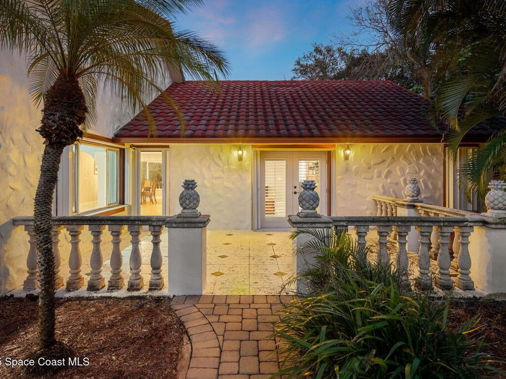 6215 S Tropical Trail, Merritt Island, FL 32952