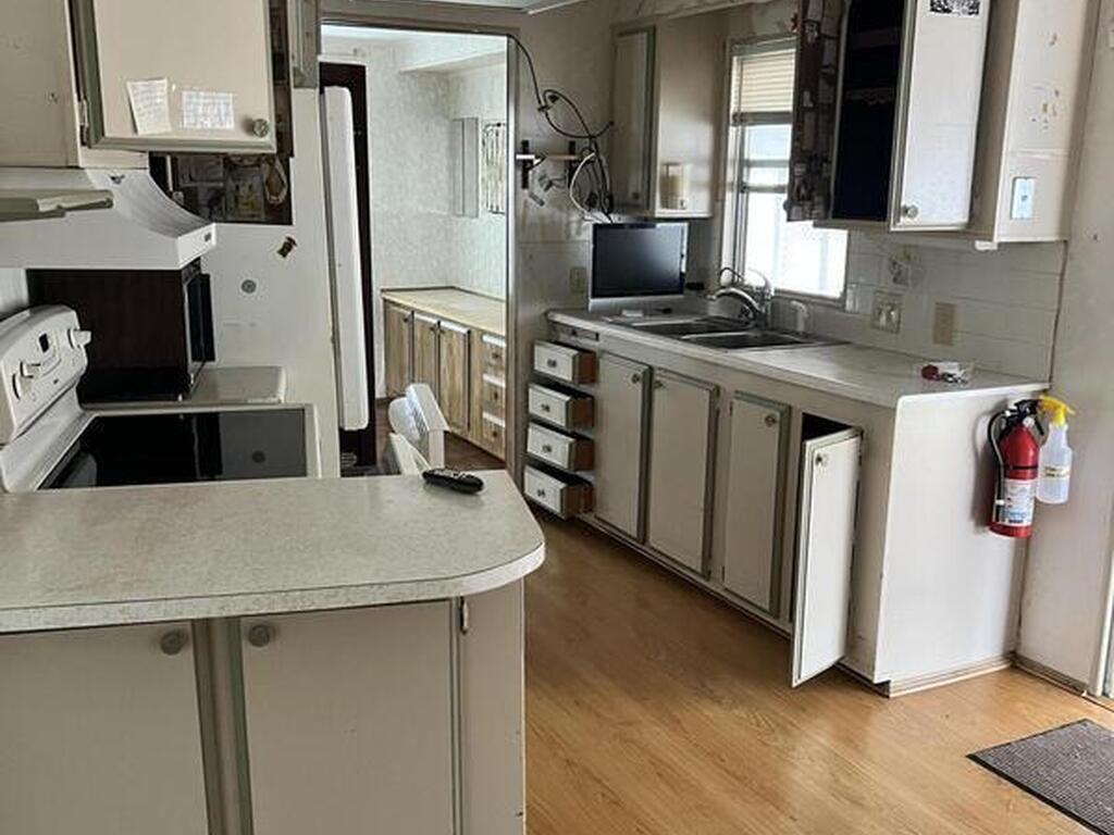 4800 SE Federal Hwy Highway, Stuart, FL 34997