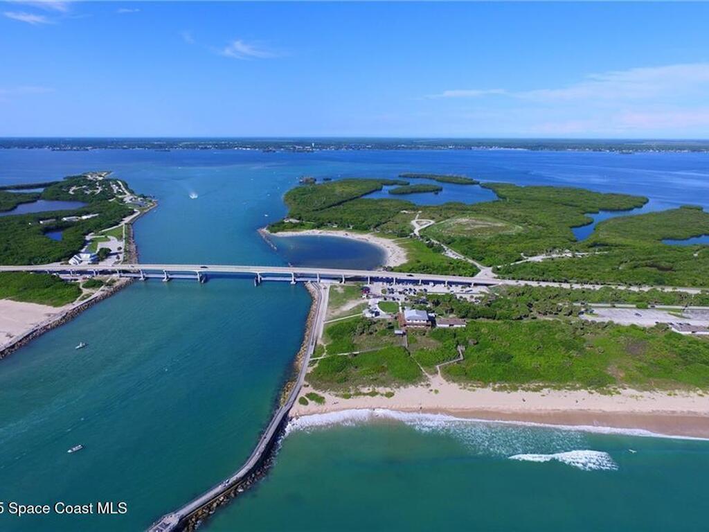 806 Lychee Drive, Barefoot Bay, FL 32976
