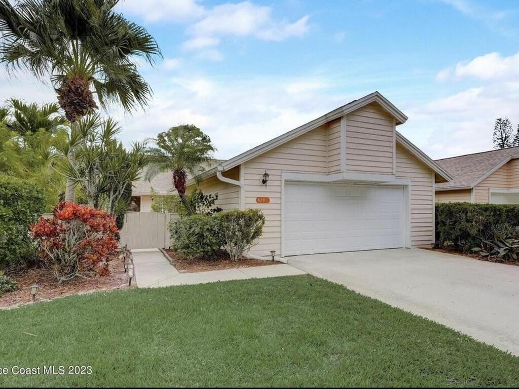 879 Ridge Lake Drive, Melbourne, FL 32940