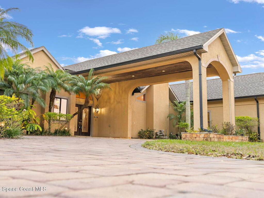1855 Plantation Circle, Palm Bay, FL 32909