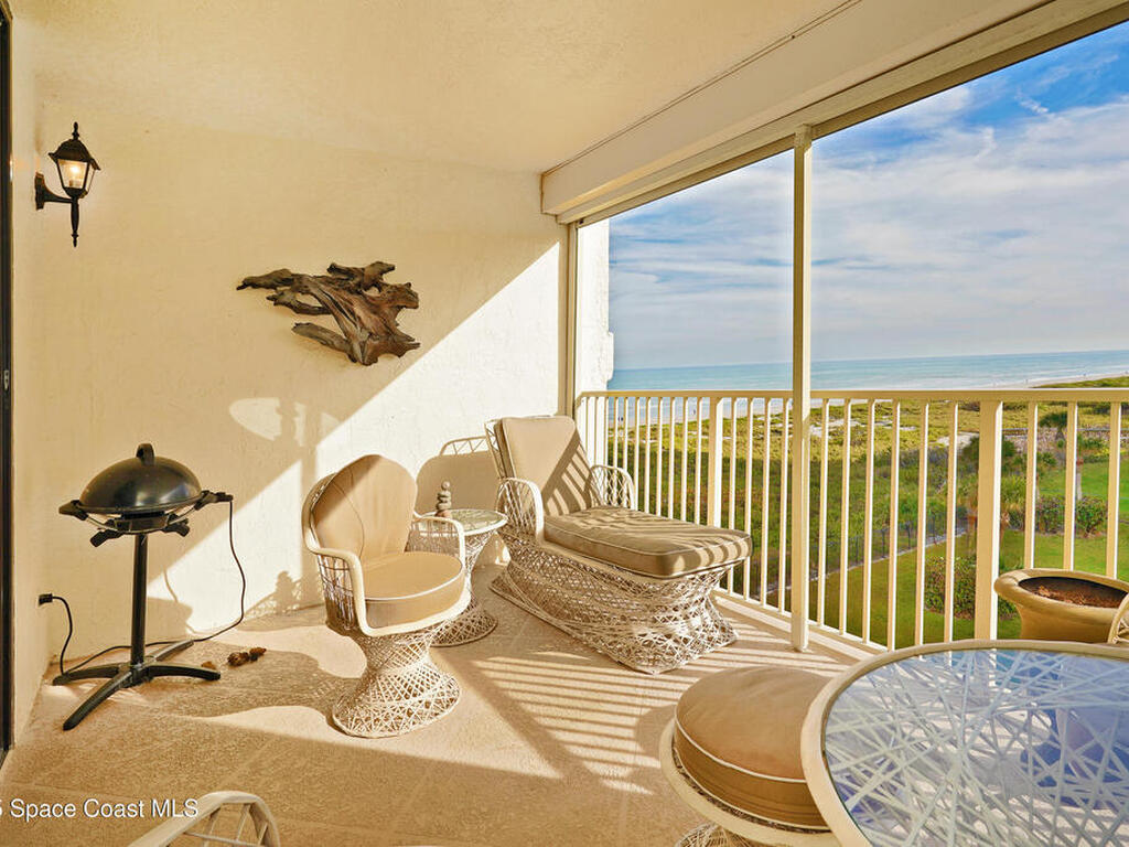 830 N Atlantic Avenue, Cocoa Beach, FL 32931