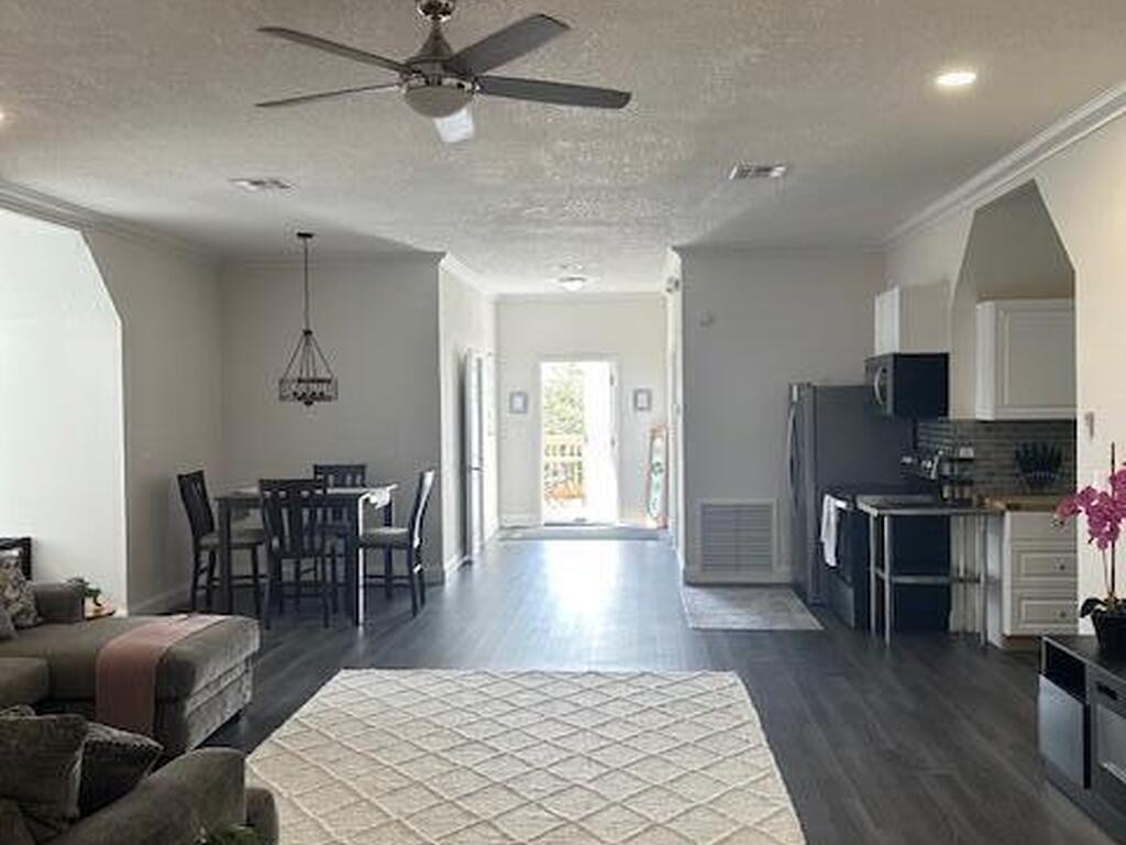 1415 N Atlantic Avenue, Cocoa Beach, FL 32931