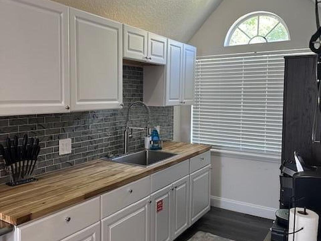 1415 N Atlantic Avenue, Cocoa Beach, FL 32931