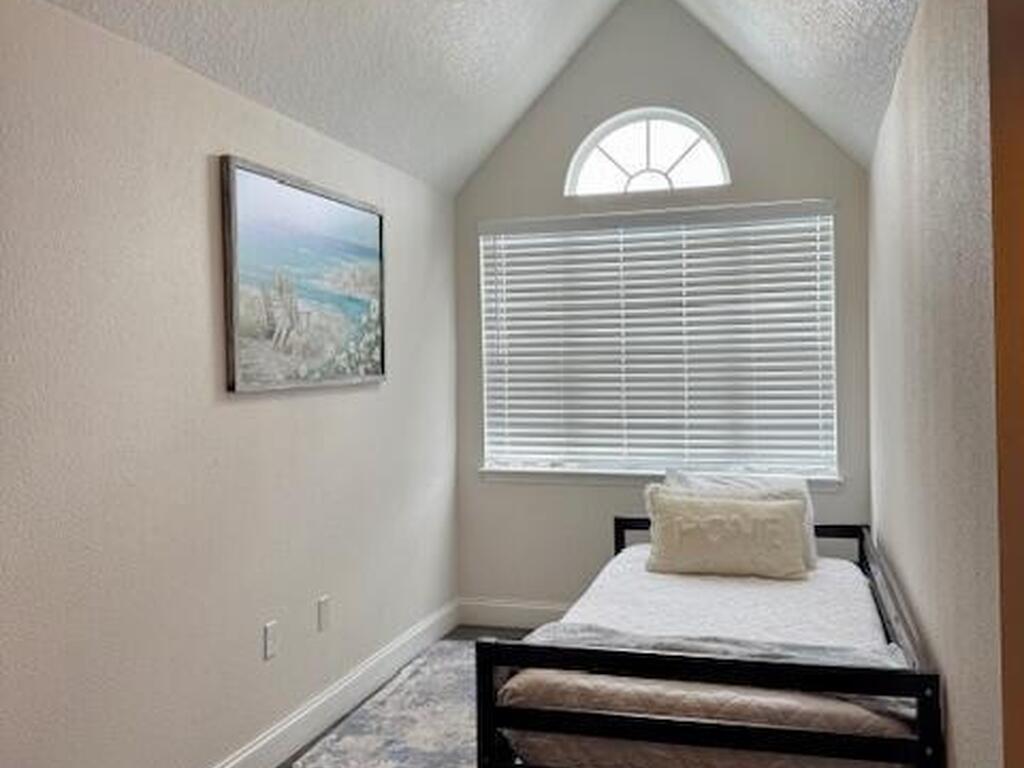 1415 N Atlantic Avenue, Cocoa Beach, FL 32931