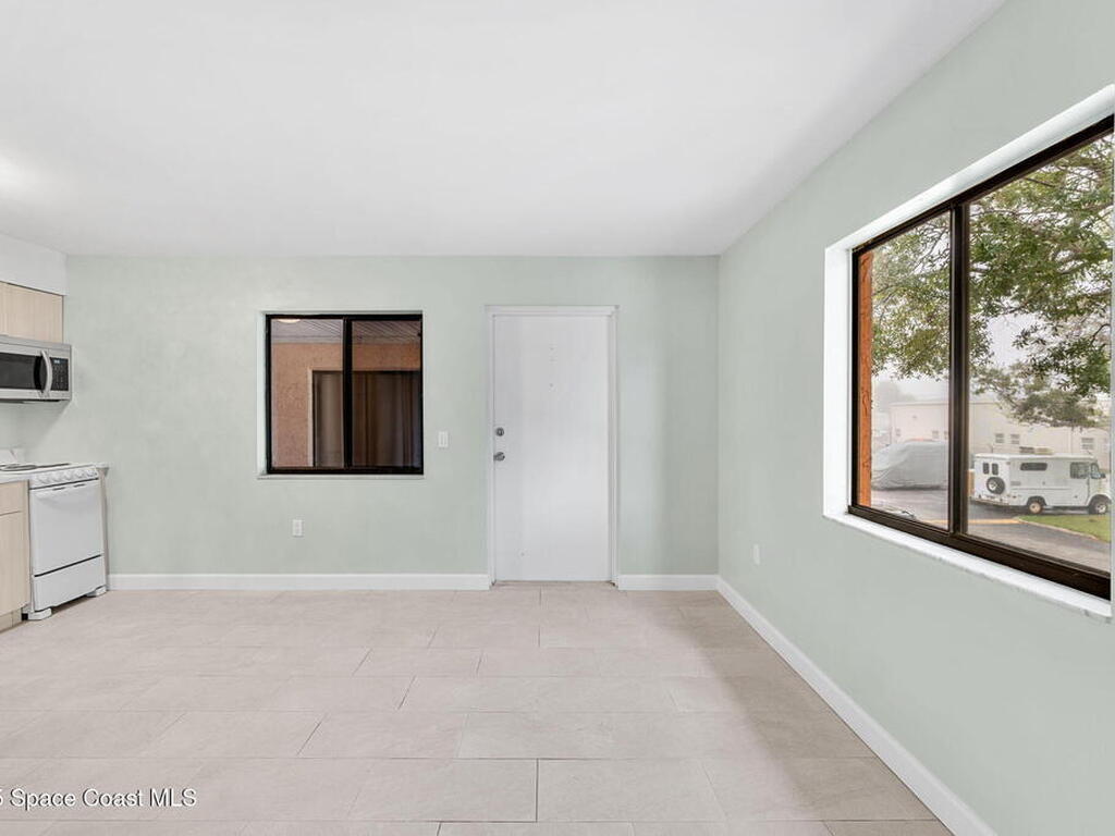250 San Juan Circle, Melbourne, FL 32935