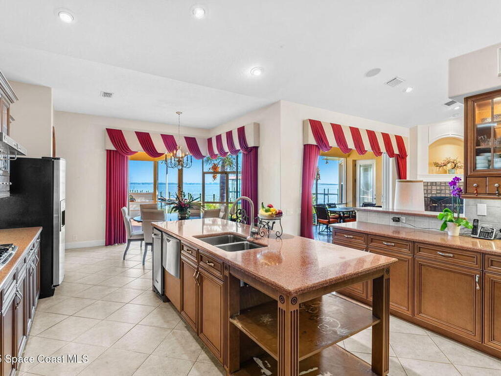 2711 Suzie Lane, Melbourne, FL 32940