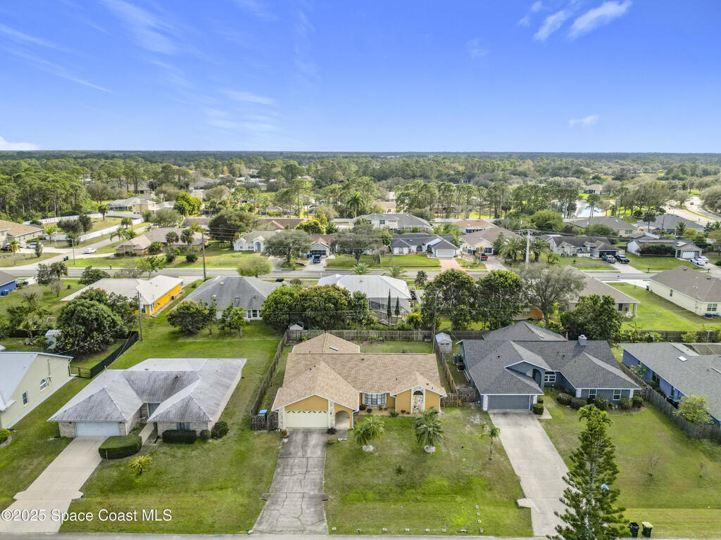 950 Grainger Street, Palm Bay, FL 32909