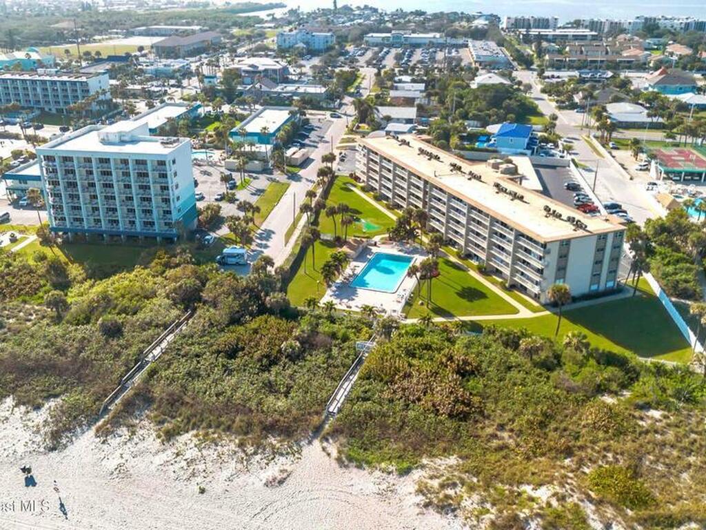 220 Young Avenue, Cocoa Beach, FL 32931