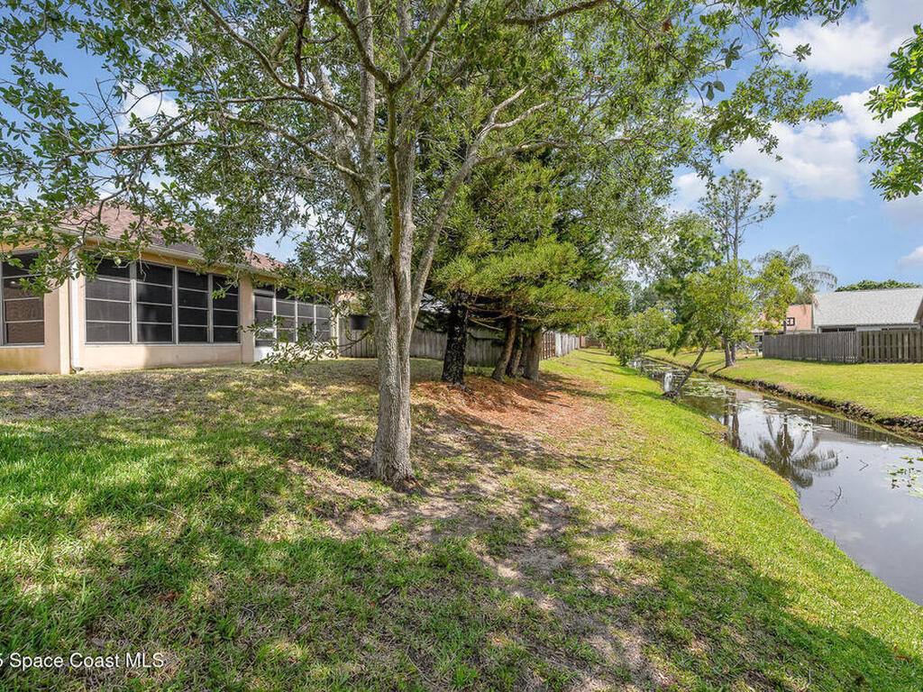 1235 White Oak Circle, Melbourne, FL 32934