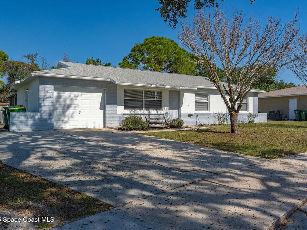 3744 N Sherwood Circle, Cocoa, FL 32926