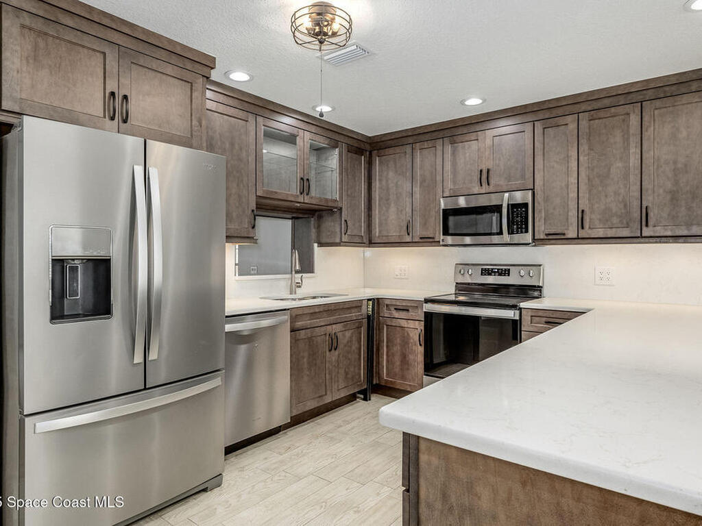 3744 N Sherwood Circle, Cocoa, FL 32926