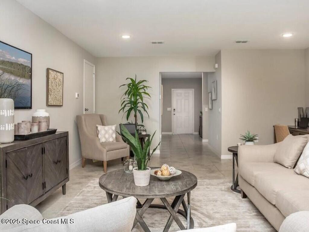 442 Bridgeport Avenue, Palm Bay, FL 32907