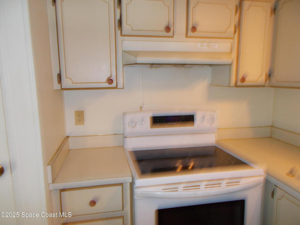 821 SW Lychdee Drive, Barefoot Bay, FL 32976
