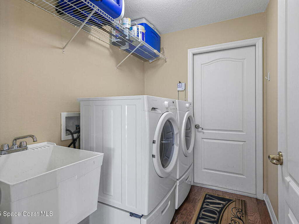 2463 Woodfield Circle, Melbourne, FL 32904