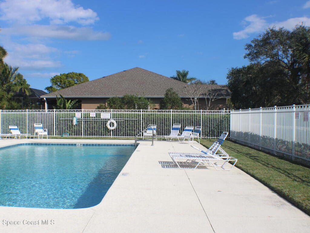2463 Woodfield Circle, Melbourne, FL 32904