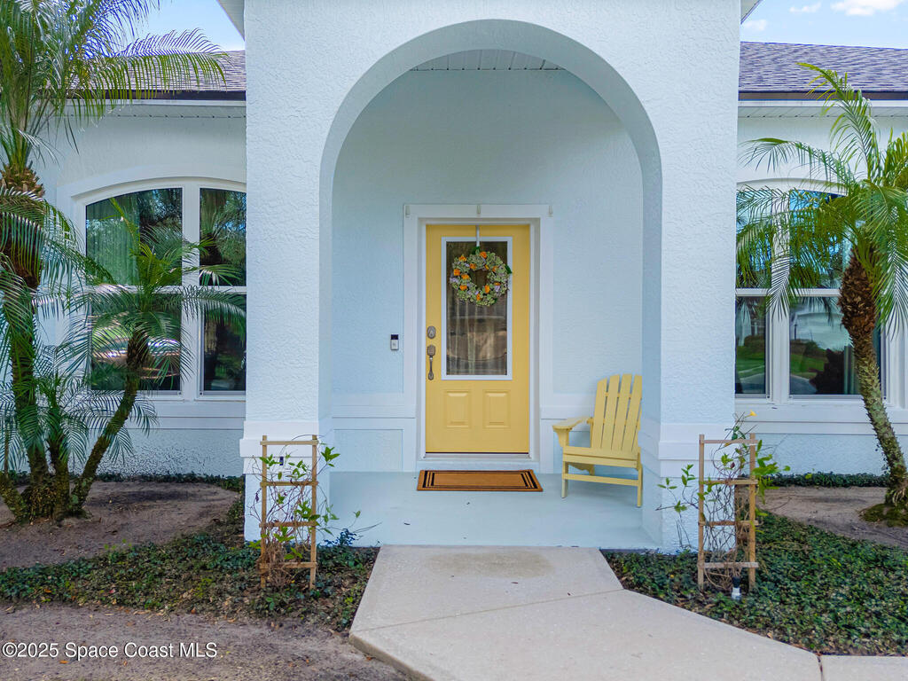 2463 Woodfield Circle, Melbourne, FL 32904