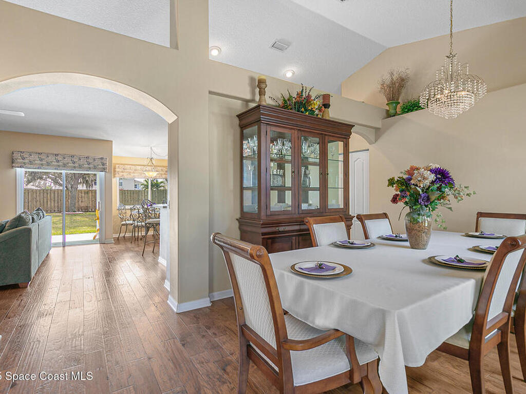 2463 Woodfield Circle, Melbourne, FL 32904