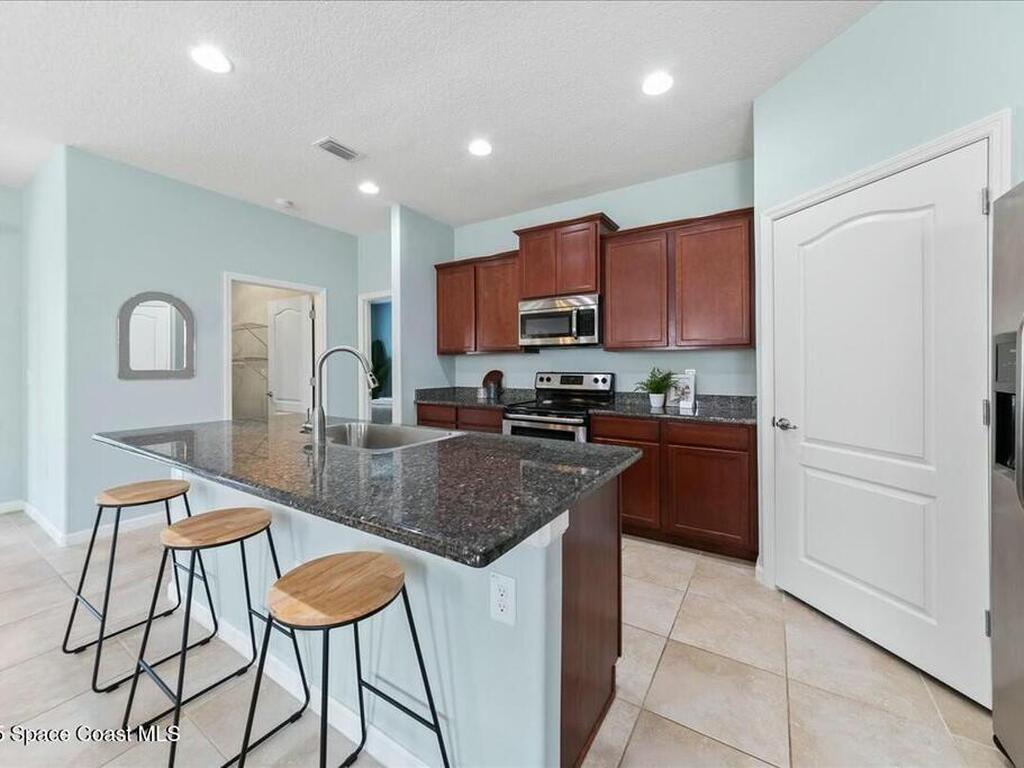 532 Sedges Avenue, West Melbourne, FL 32904