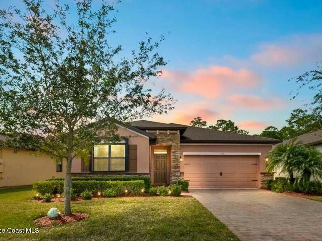 532 Sedges Avenue, West Melbourne, FL 32904