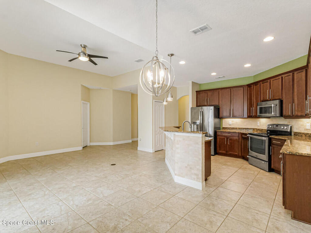 1817 Attilburgh Boulevard, Melbourne, FL 32904