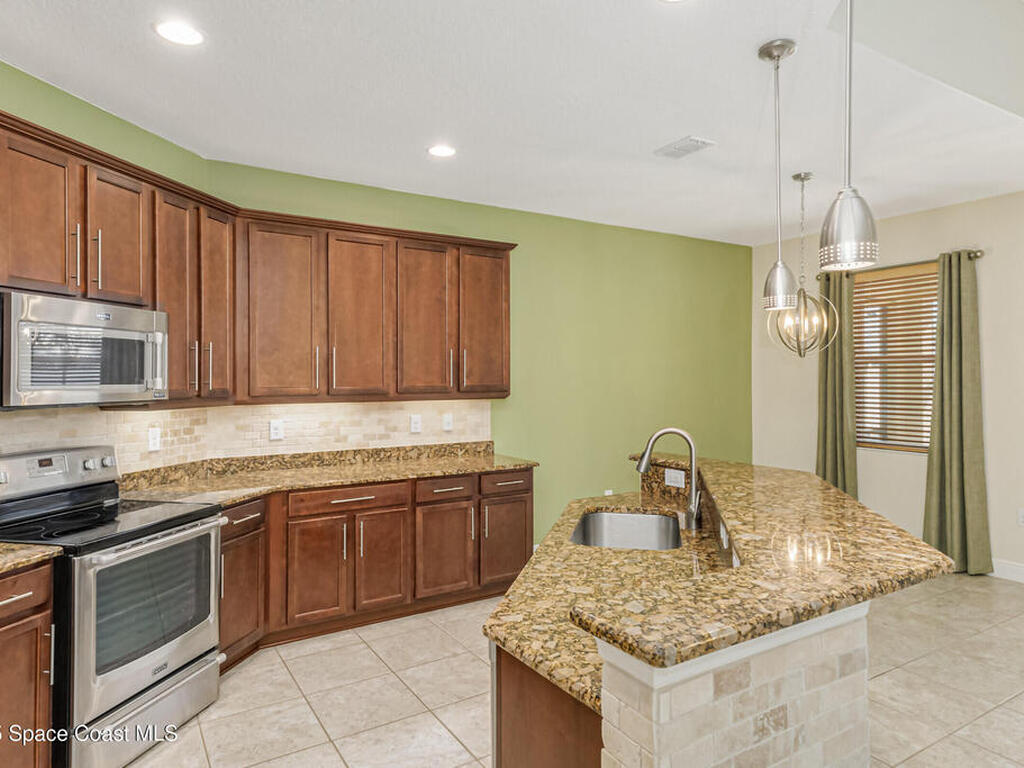 1817 Attilburgh Boulevard, Melbourne, FL 32904