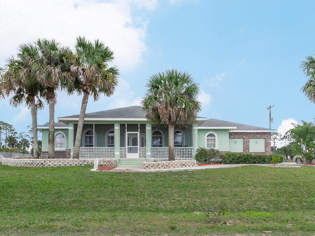 274 Lagoon Street, Palm Bay, FL 32908