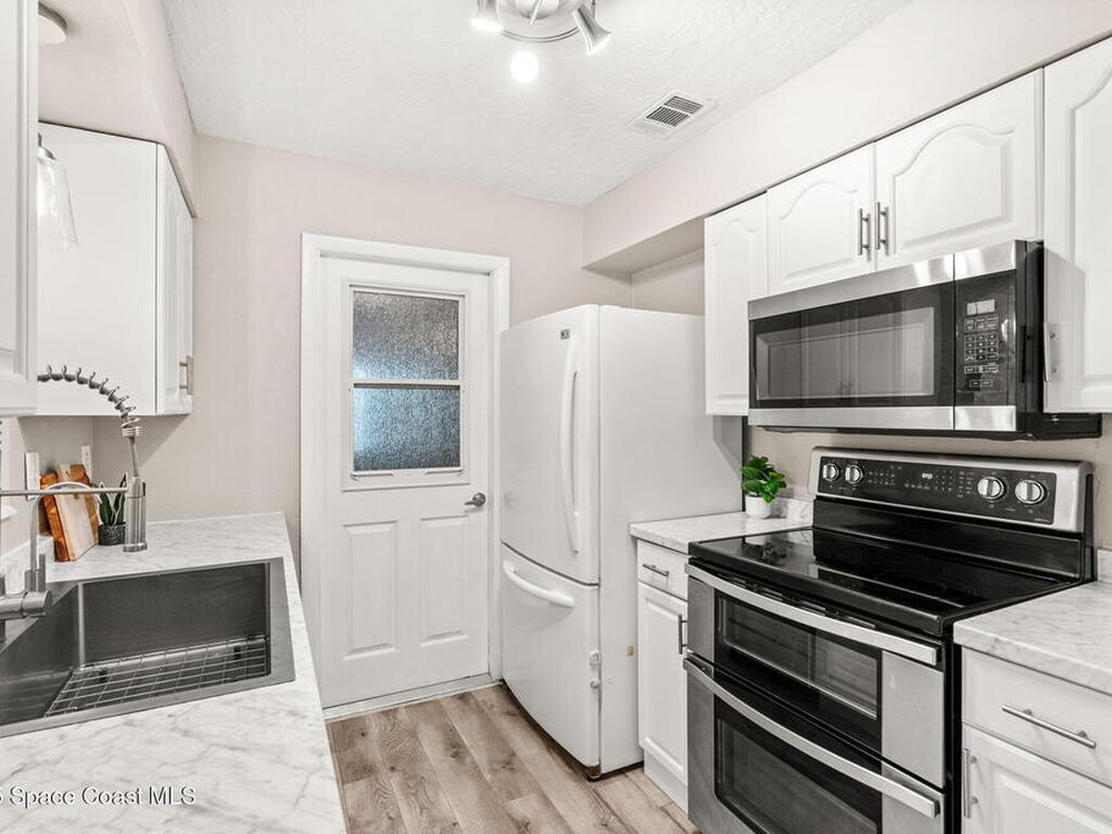 569 Sylvia Road, Melbourne, FL 32904