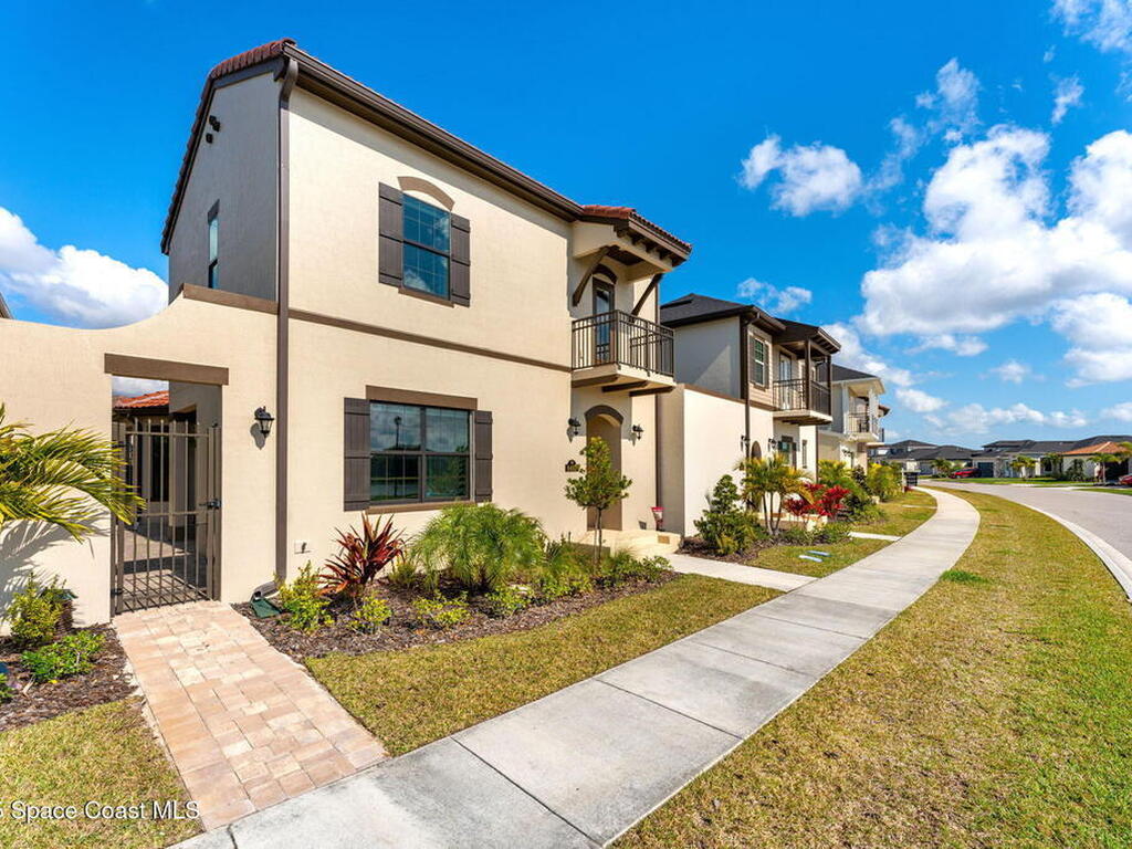8416 Lyside Drive, Melbourne, FL 32940