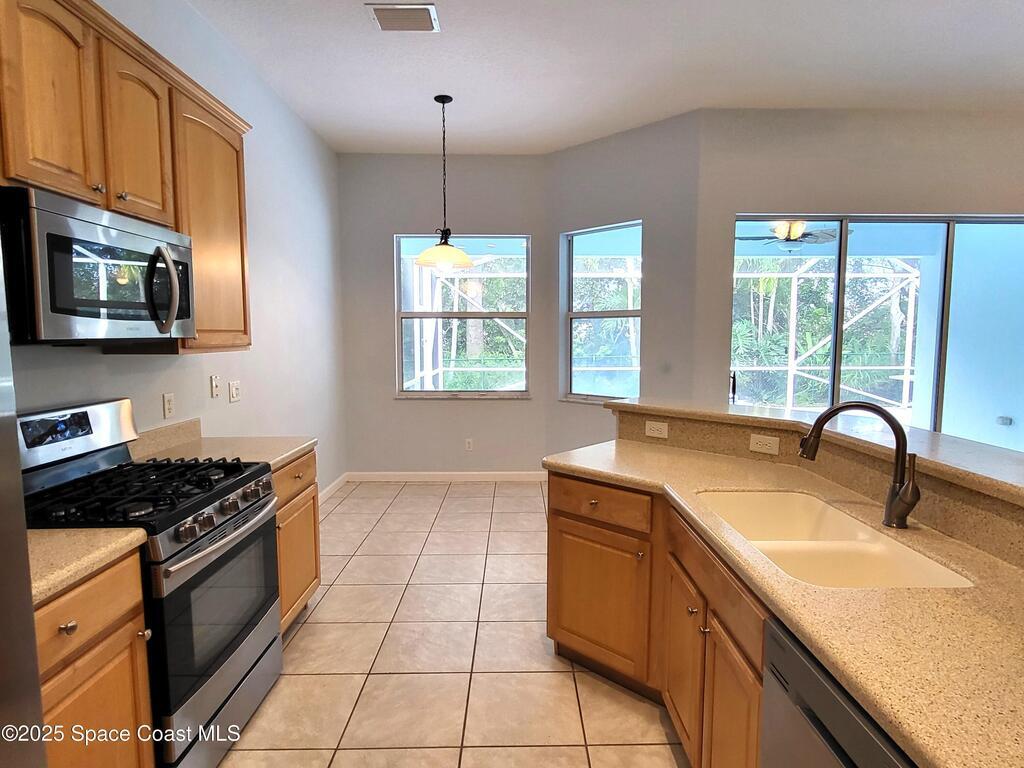 5105 E 1st Square, Vero Beach, FL 32968