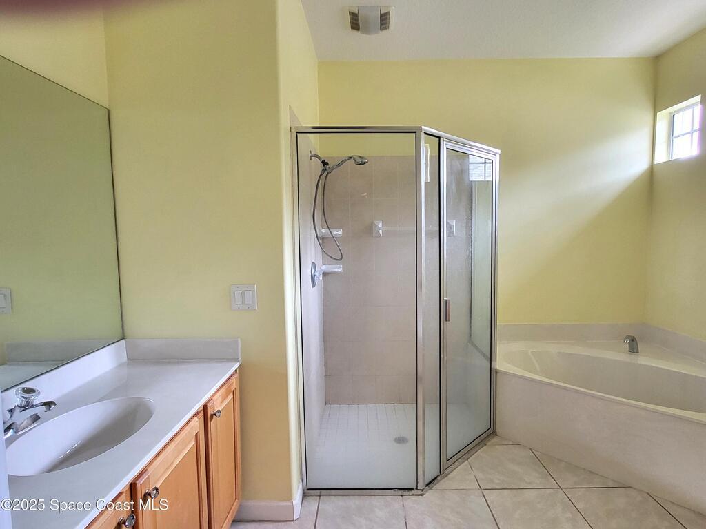 5105 E 1st Square, Vero Beach, FL 32968