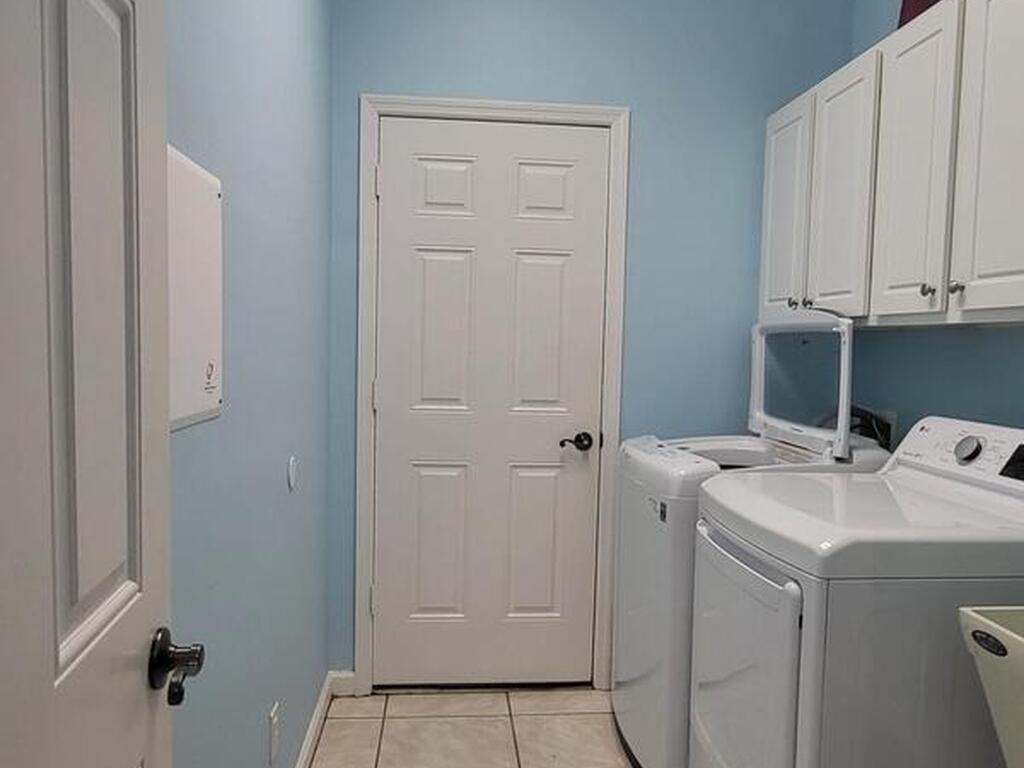 5105 E 1st Square, Vero Beach, FL 32968