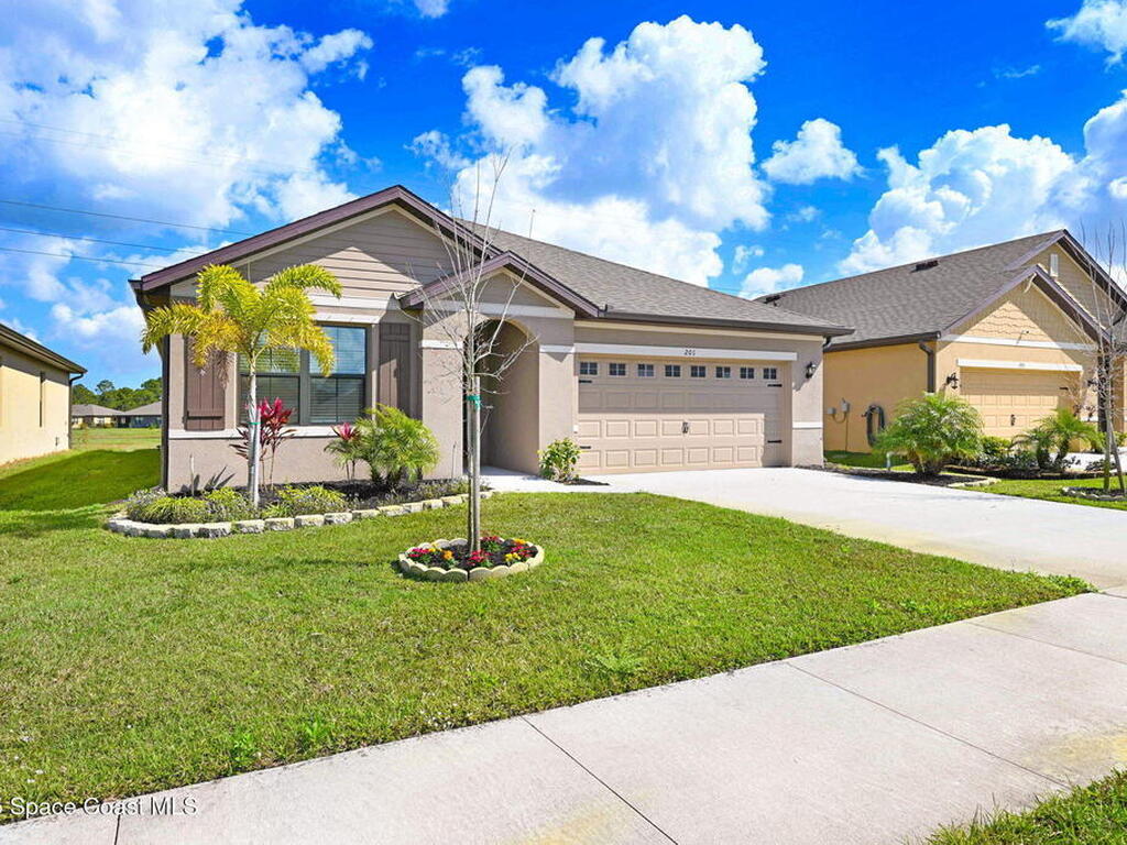 201 Bubbling Lane, Palm Bay, FL 32907