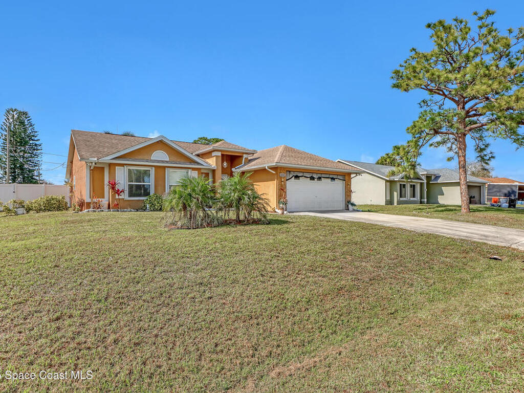 1618 Glendale Avenue, Palm Bay, FL 32907