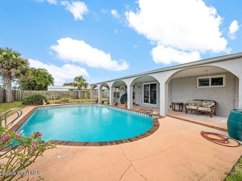 2103 Redwood Avenue, Melbourne Beach, FL 32951