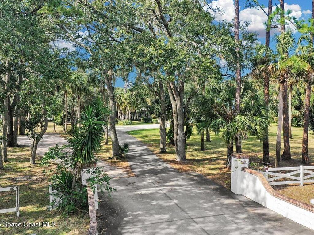 1059 N Range Road, Cocoa, FL 32926